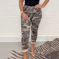 Nieuw product 49% korting 🔥Vrouwen Camouflage Casual Broek met Koordsluiting